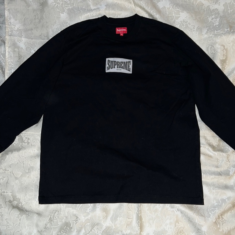 Supreme black men’s medium box logo